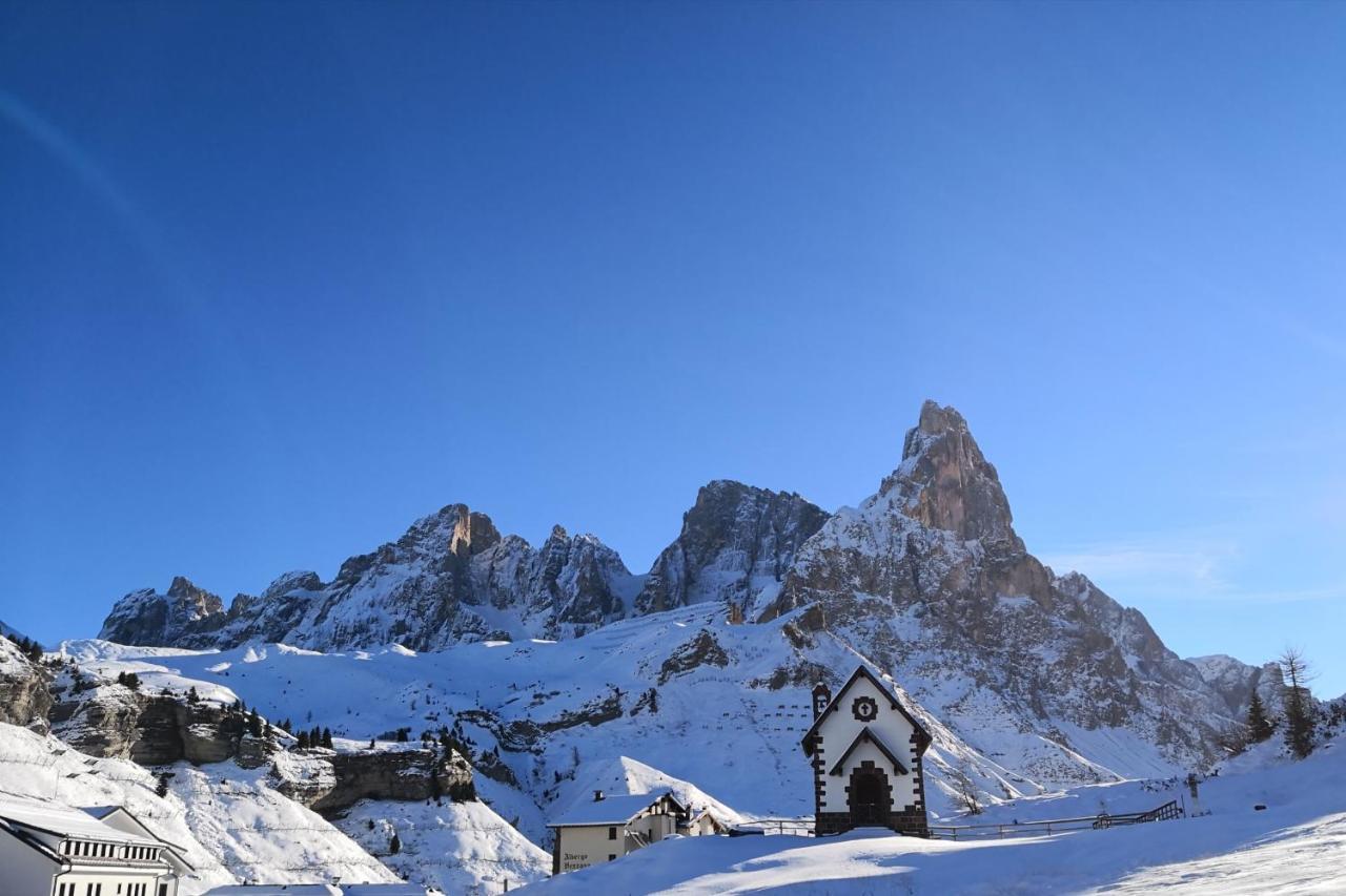 Hotel Alpenrose Пасо Роле Екстериор снимка