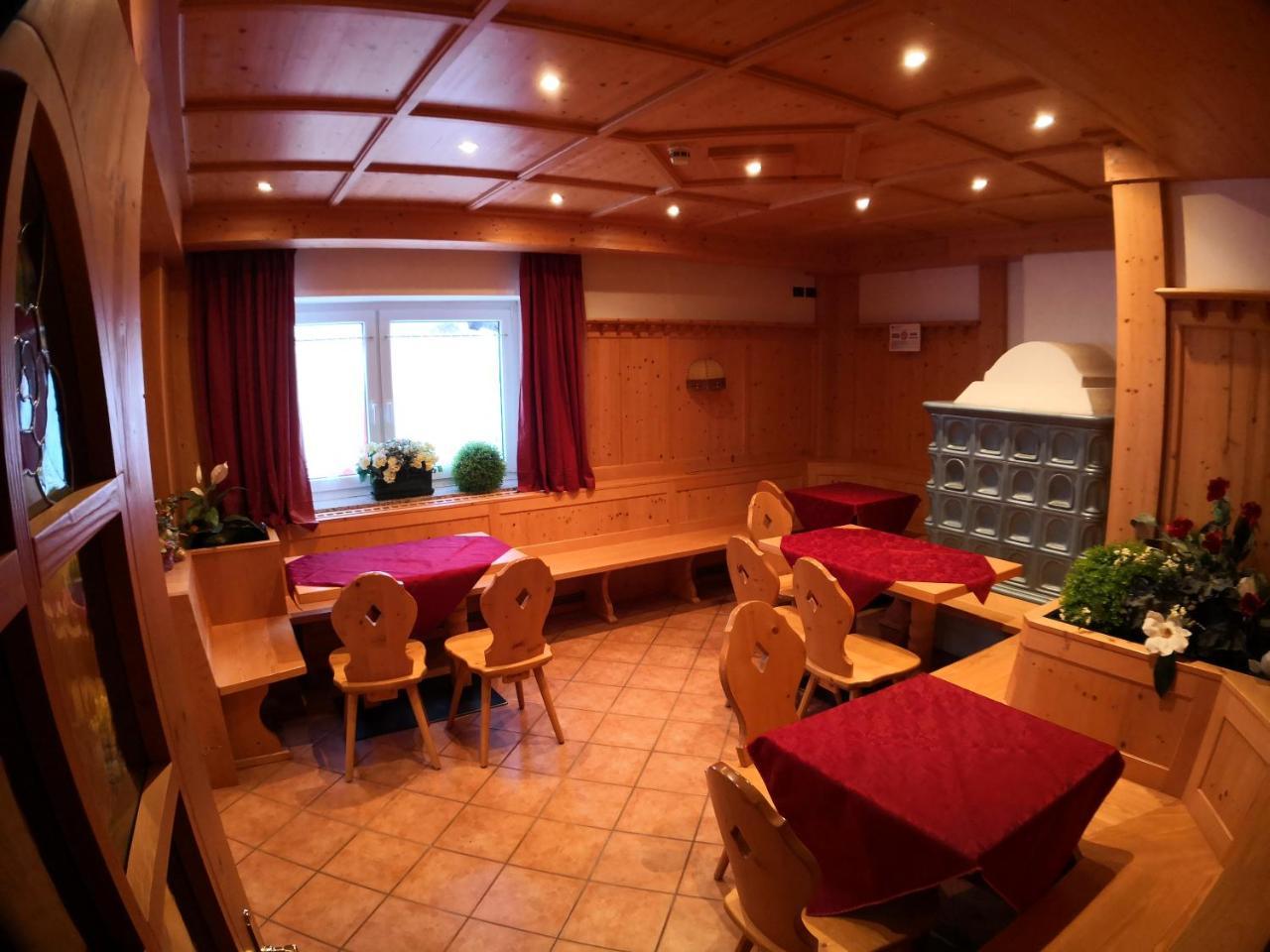 Hotel Alpenrose Пасо Роле Екстериор снимка