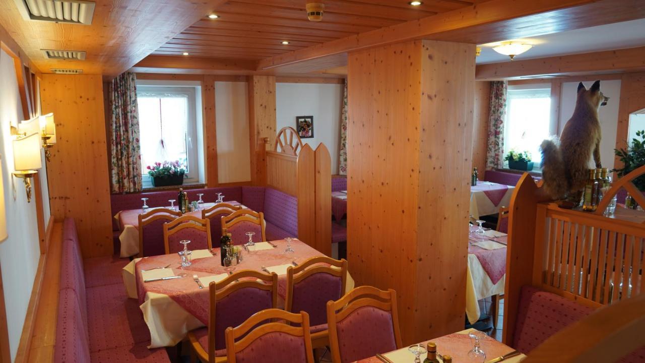 Hotel Alpenrose Пасо Роле Екстериор снимка